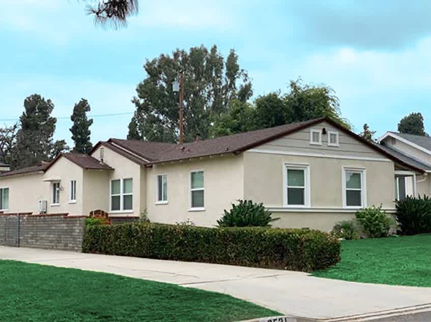 AVAILABLE NOW!!!: 4 BR / 2.75 BA IN ALHAMBRA!