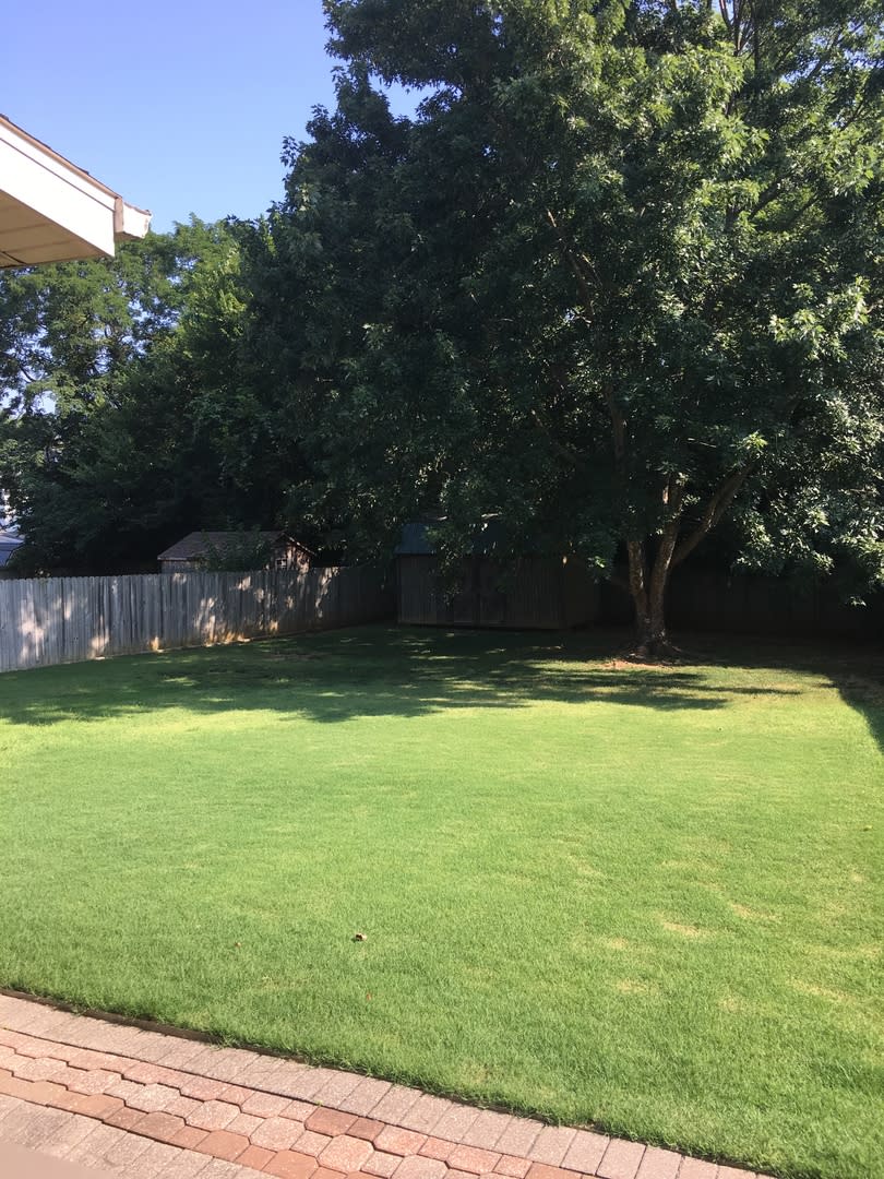 BEAUTIFUL HOME IN GREAT LOCATION!