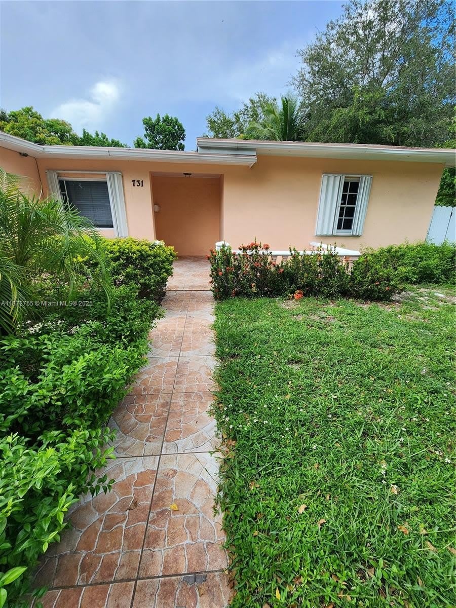 731 NE 141st St