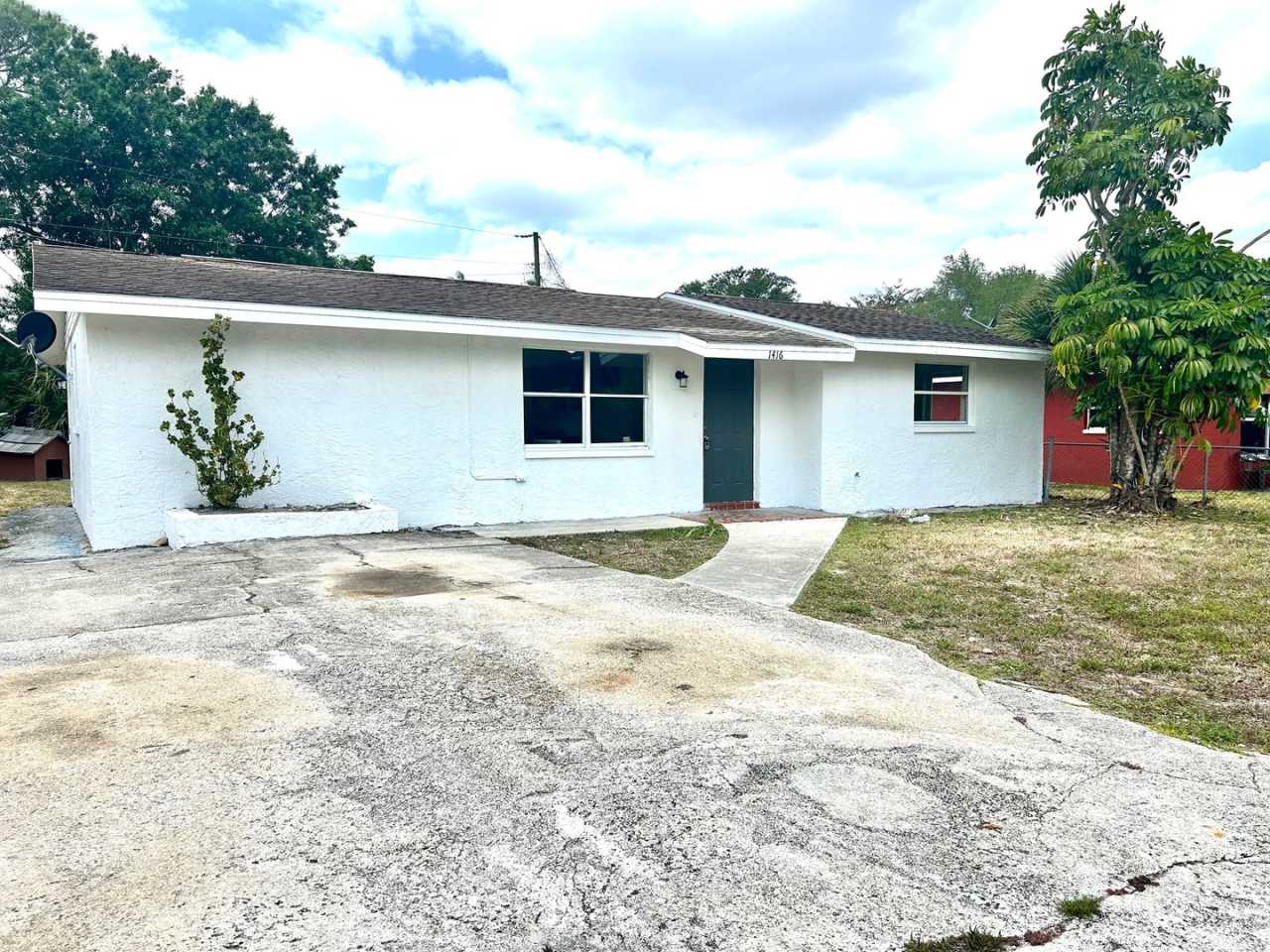 Newly Renovated 3/1 Home Close to Downtown Ft Myers