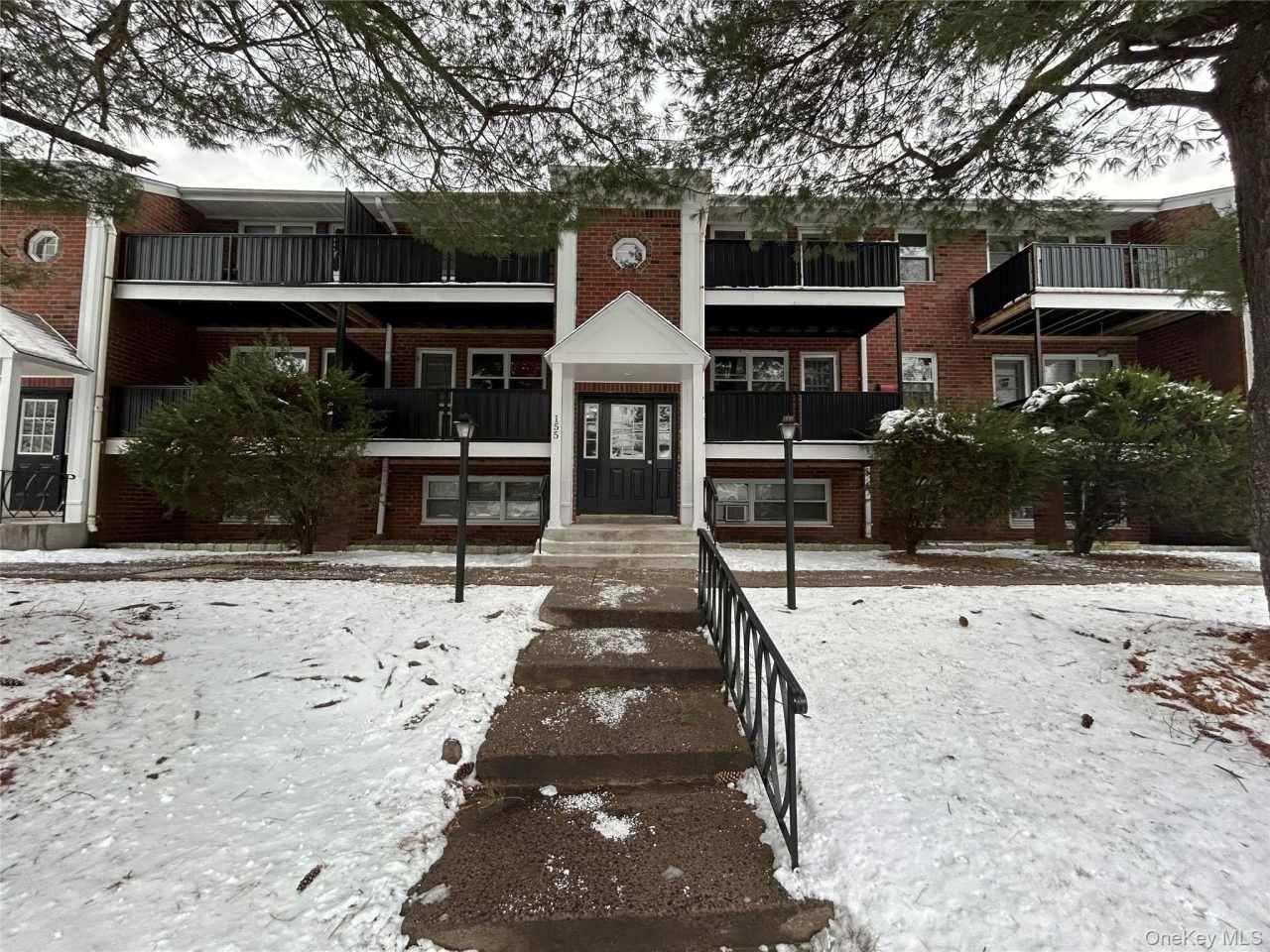 157 Sixth Avenue unit: 17C