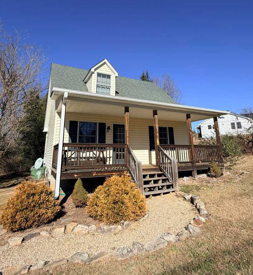 2 Bedroom 2 Bath Cape Style House in East Asheville