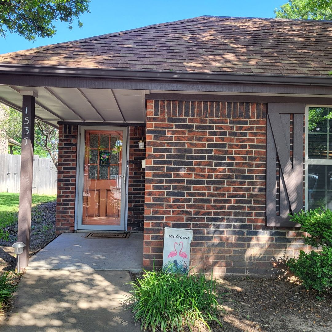 Fully Furnished Short term or Long Term Rental