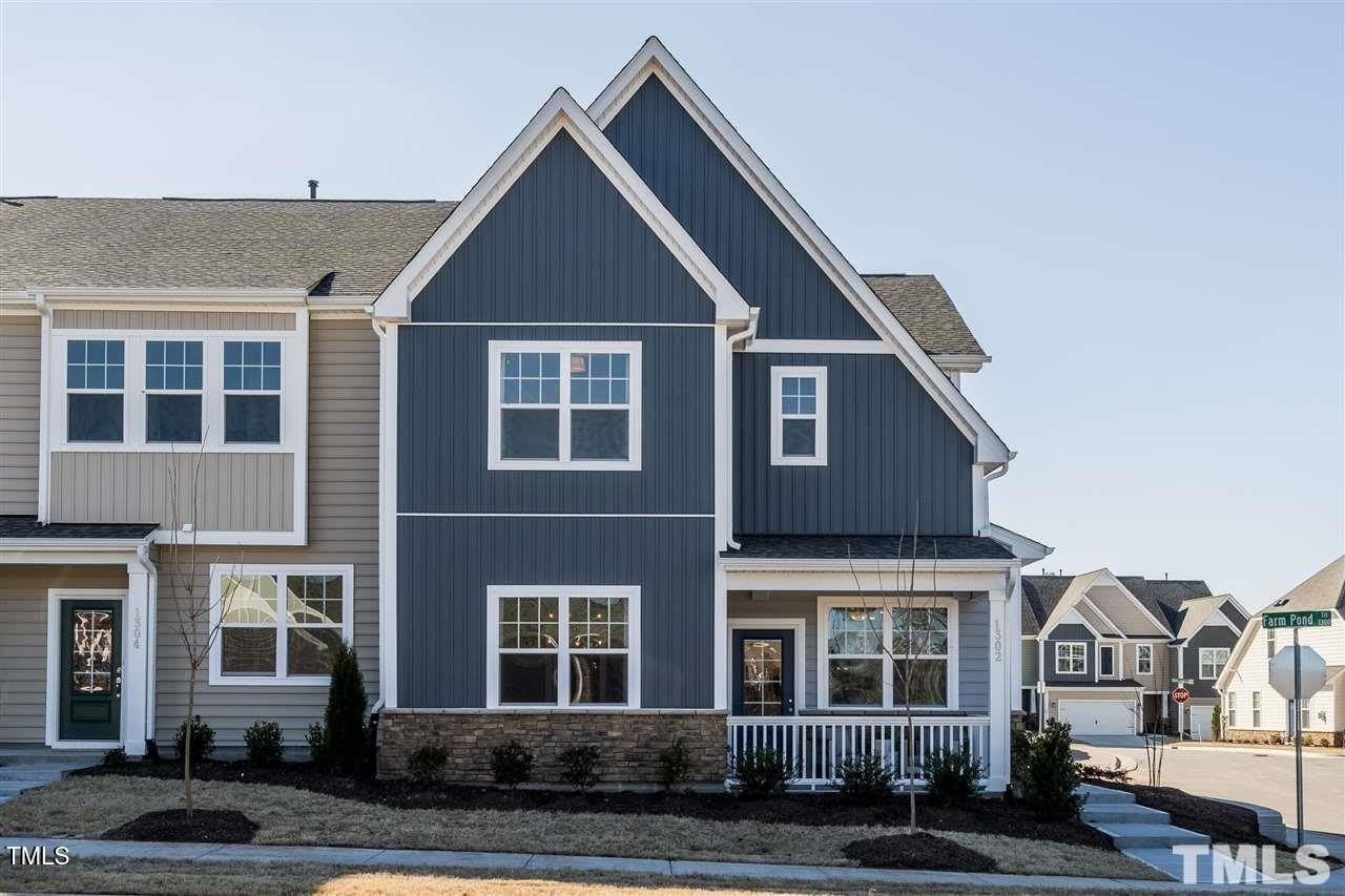 1302 Farm Pond Trail