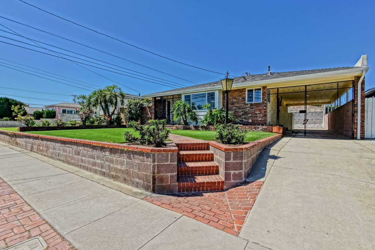 SPACIOUS, BRIGHT  AIRY, 3BR2BA HOME W/ GREAT OUTDOOR SPACE, LARGE DRIVEWAY W/ COVERED CARPORT  OVERSIZED 2-CAR GARAGE CLOSE TO SCHOOLS, PARK, SHOPPING, FREEWAY ACCESS  10 MINS TO BEACH!