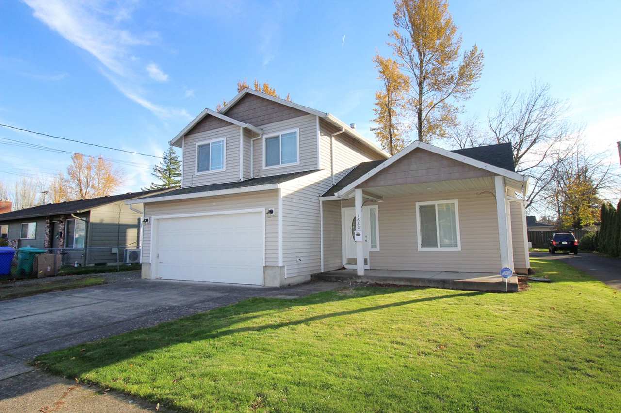 Nothing Overlooked in this Newly Remodeled 3 Bed/2.5 Bath Gresham Home