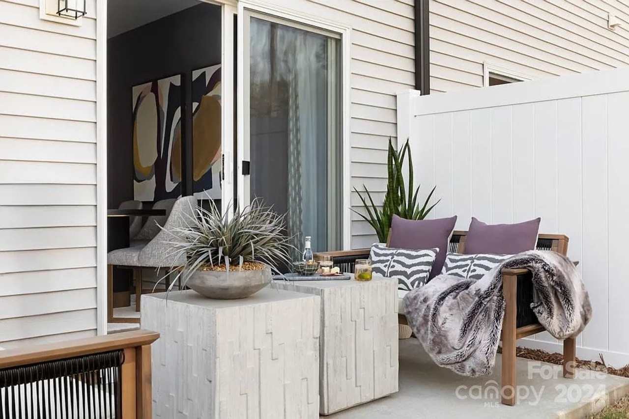 Room in 3 Bedroom Home at Endeavor Ln