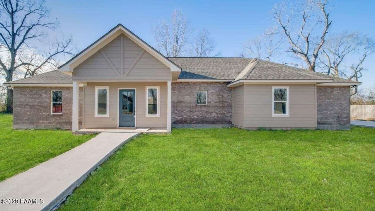 1021b Timber Trails Road