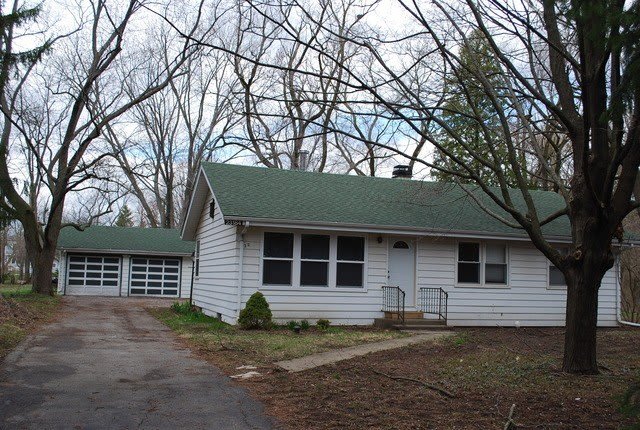 23184 RICHARDS Court N