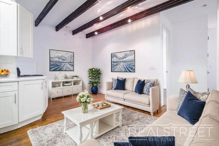 911 Jefferson Avenue