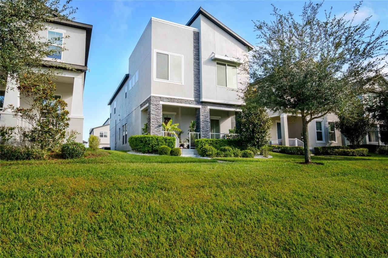 15090 STUTTGART ALLEY