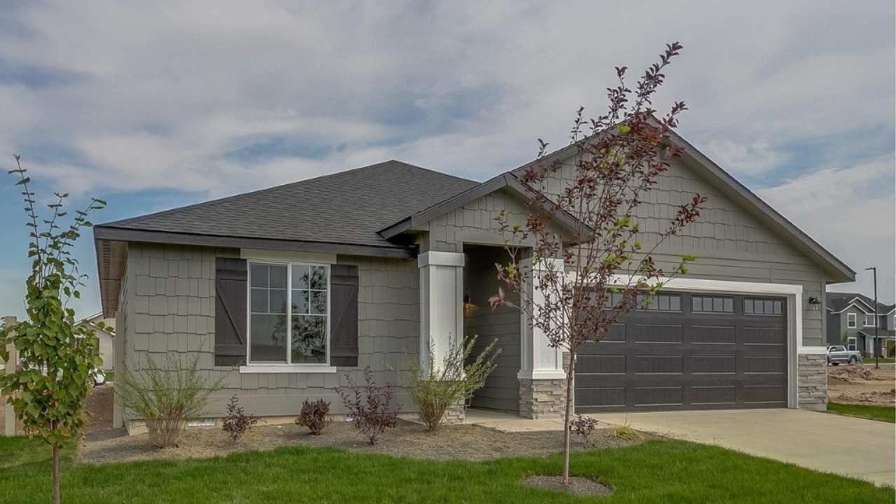 Stunning Modern Home in Desirable Star, Idaho