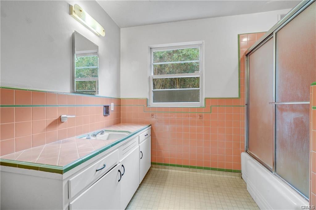 2007 Glenneyre Street