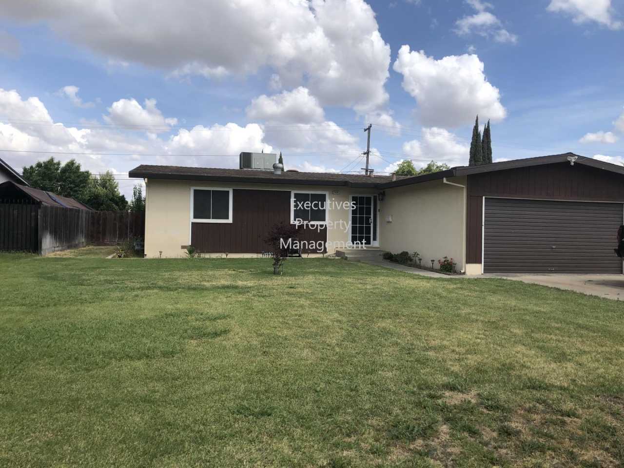 For Rent in Atwater! || 3220 Dakota St Atwater