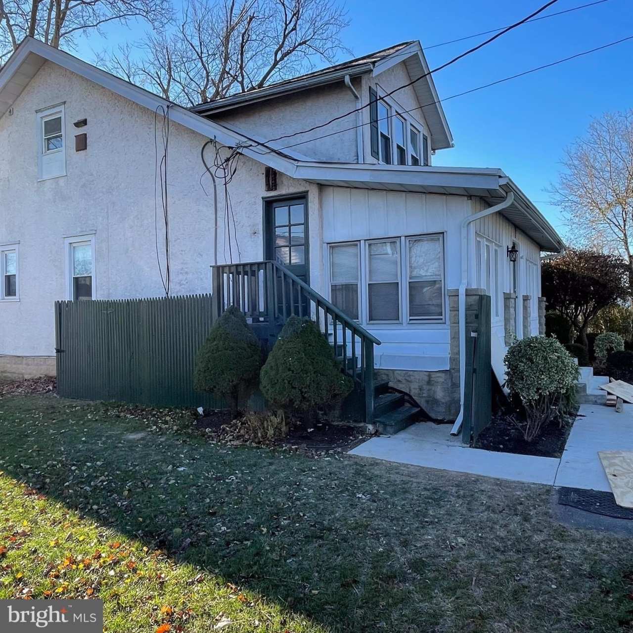 233 COTTAGE AVENUE