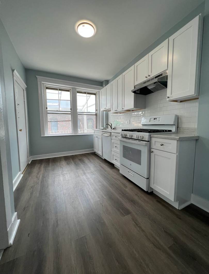 Single Bedrooms In Shared, Fully Renovated Lower Allston 3 bed/1 bath on Hooker St. NO BROKER FEE!!!