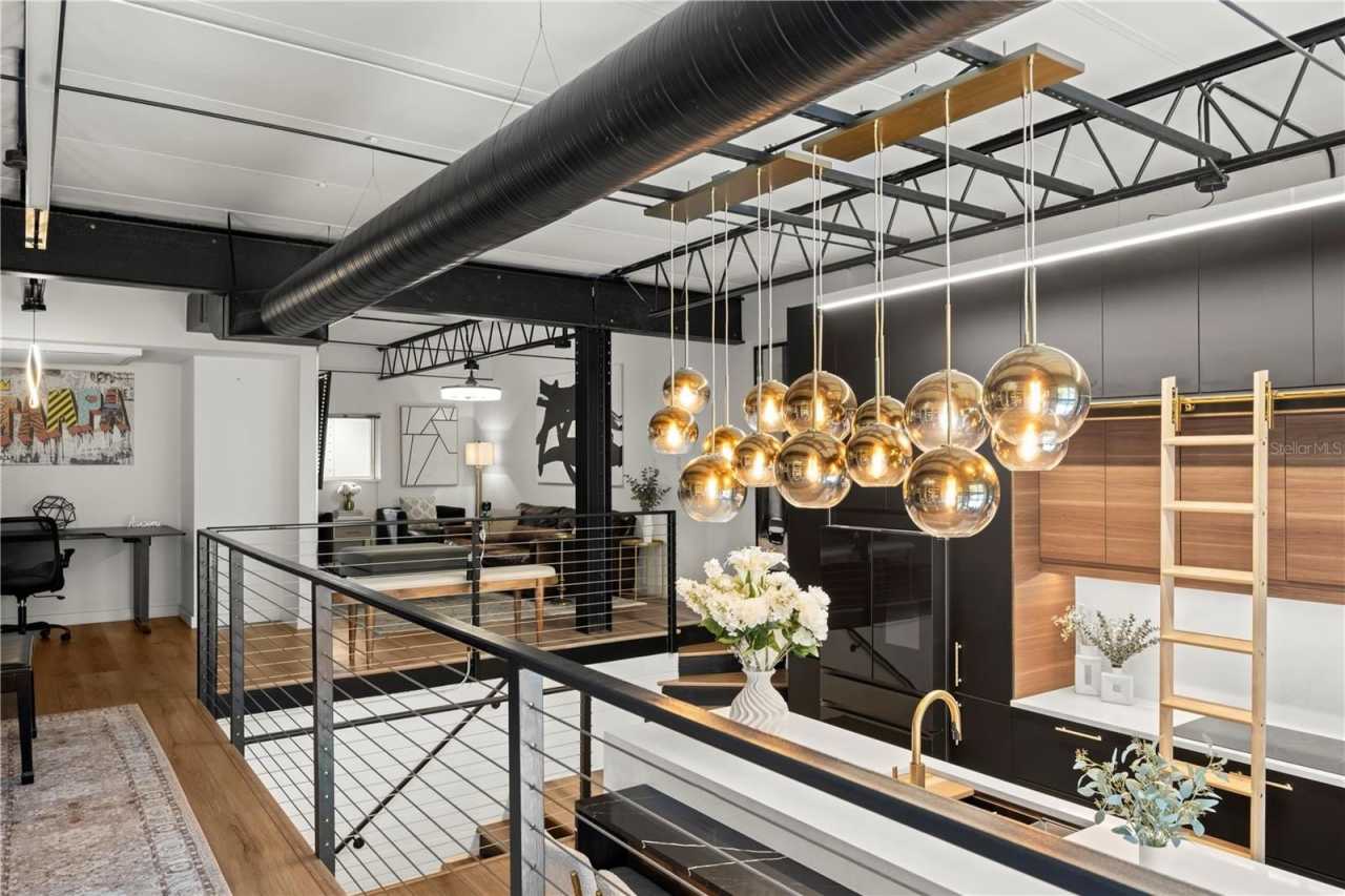 1312 E WASHINGTON STREET