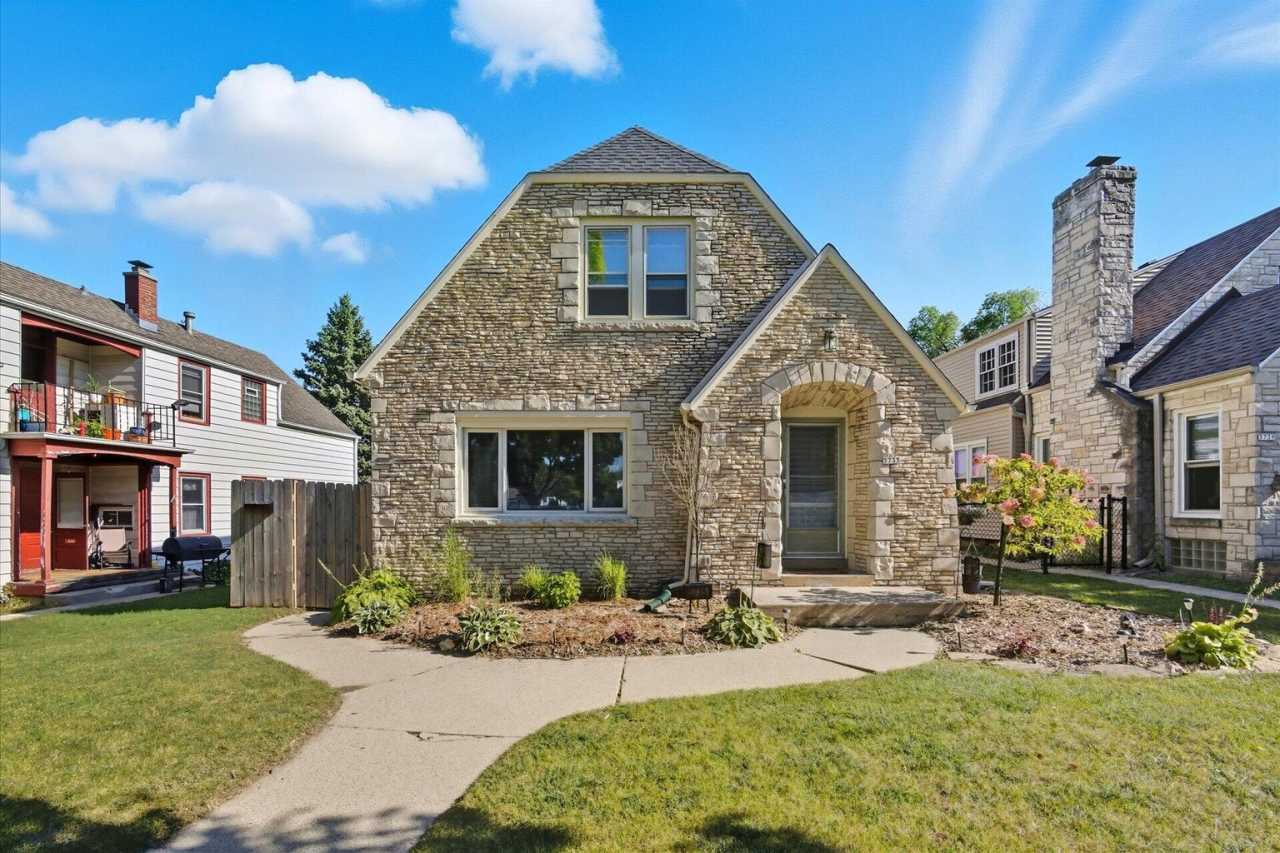 5733 West Fillmore Drive