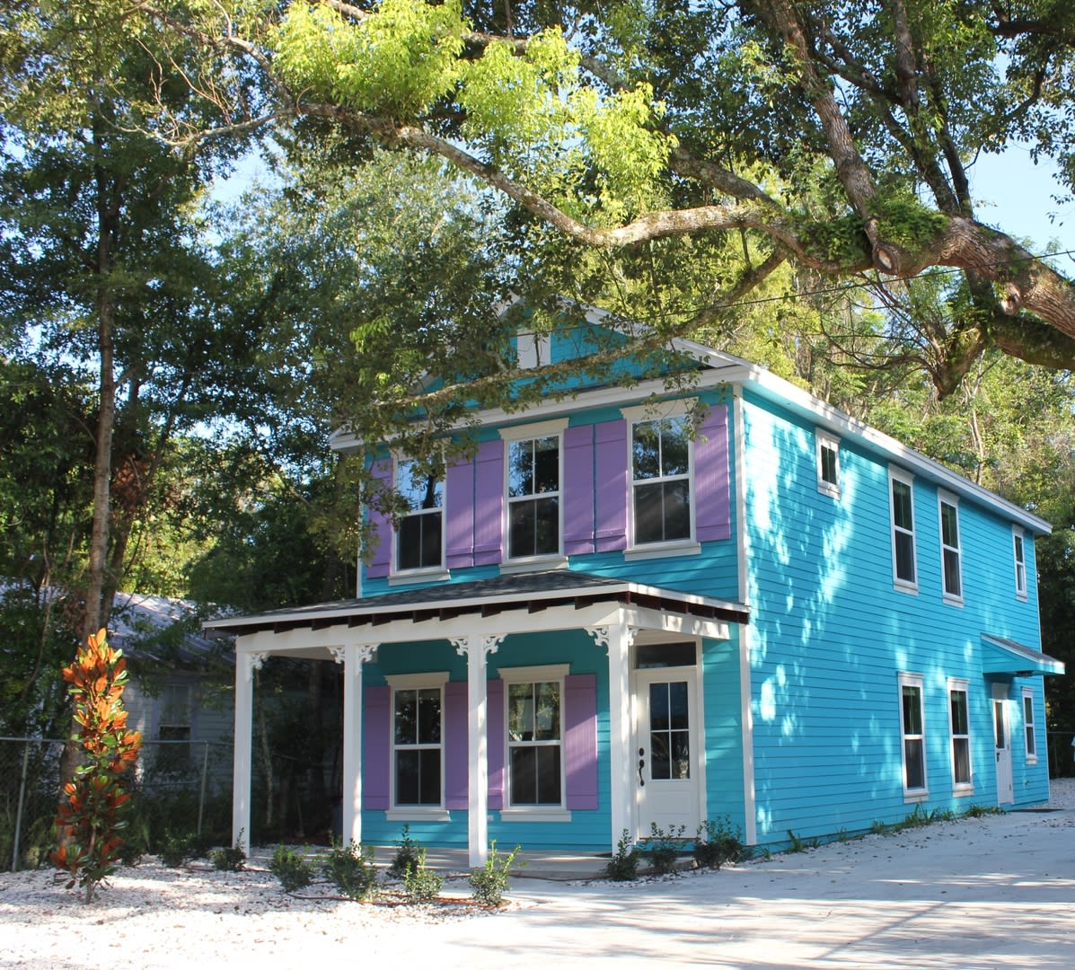 Luxury 4 Bedroom, 4 Bathroom Cottage in Fifth Avenue