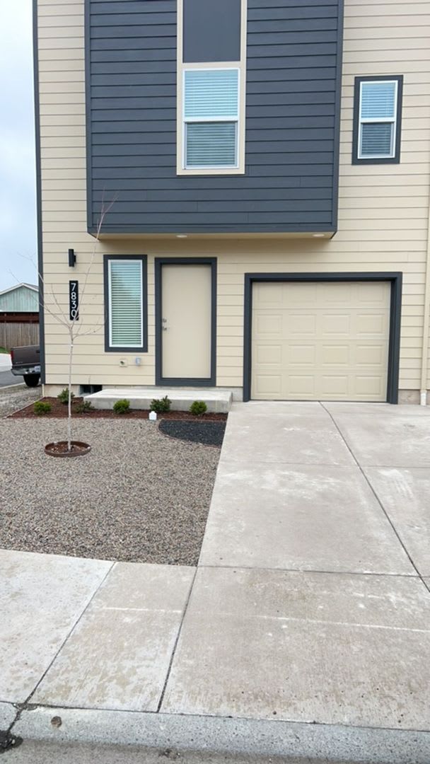 3 Bedroom 2.5 Bath Townhouse