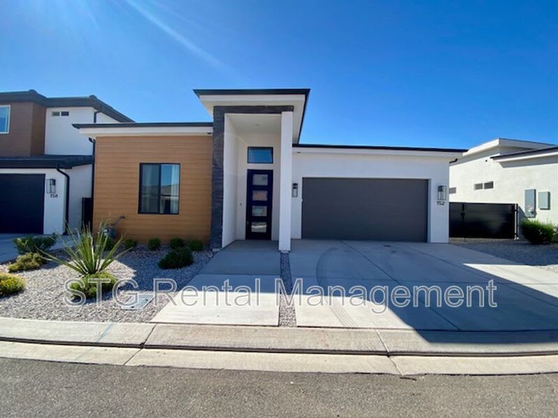 152 S Desert Saguaro Lane