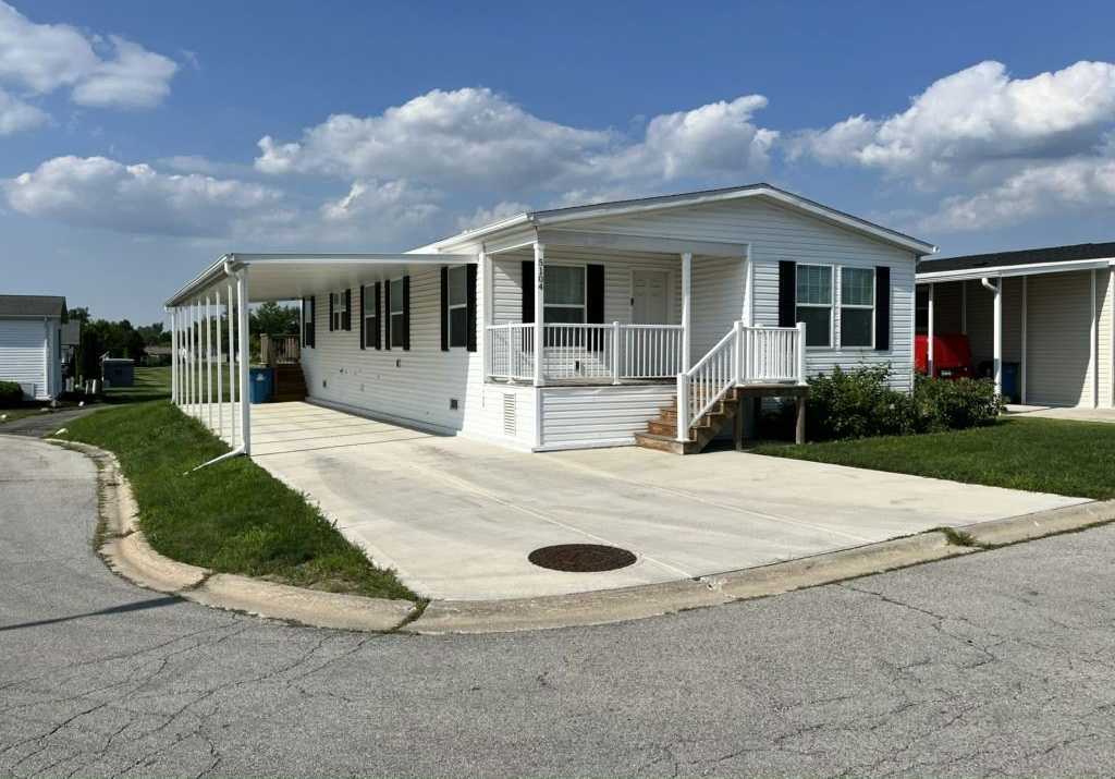 5104 Augusta Blvd, #133