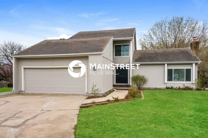 301 Northeast Adams Drive