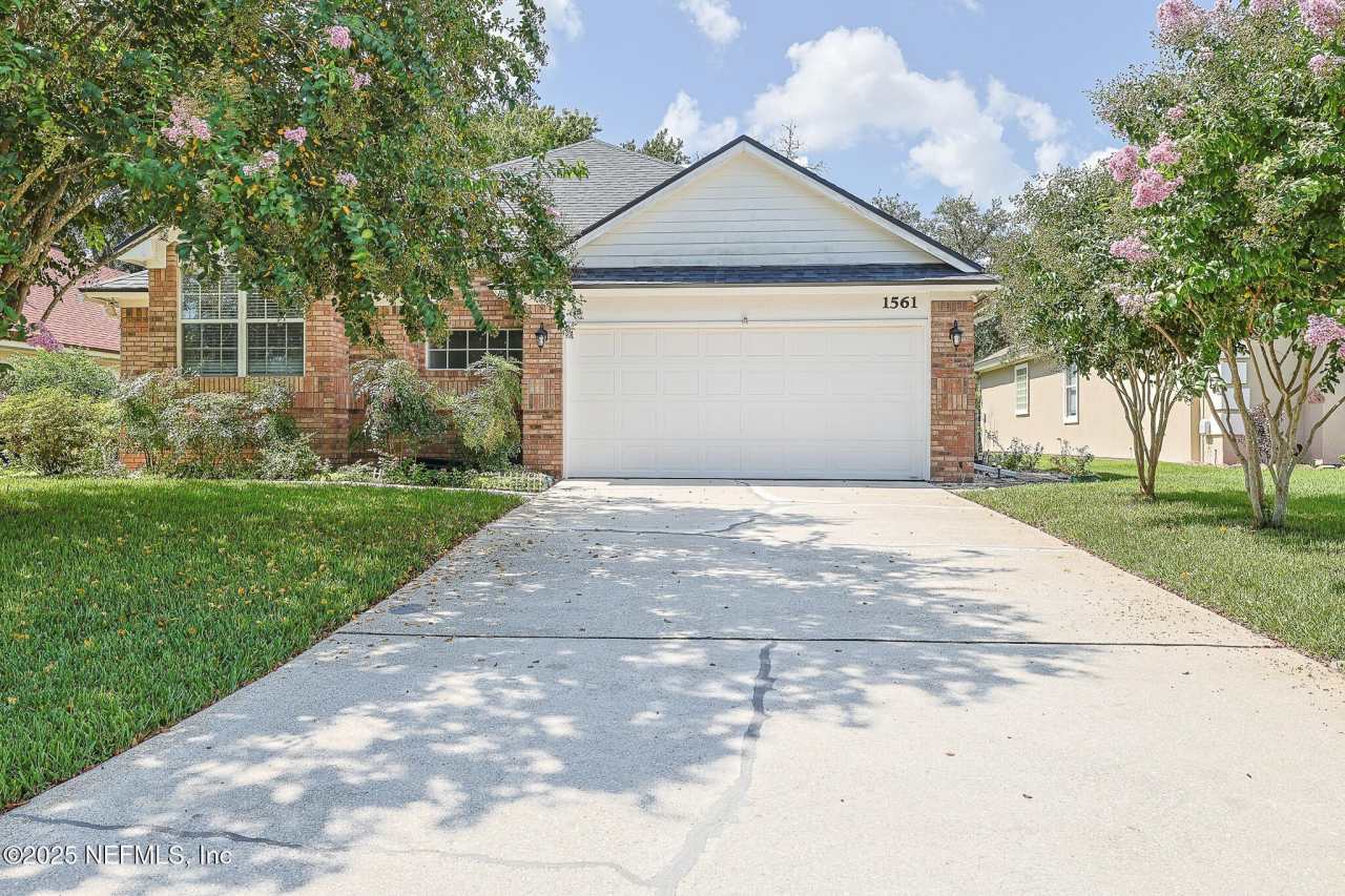 1561 STONEBRIAR Road