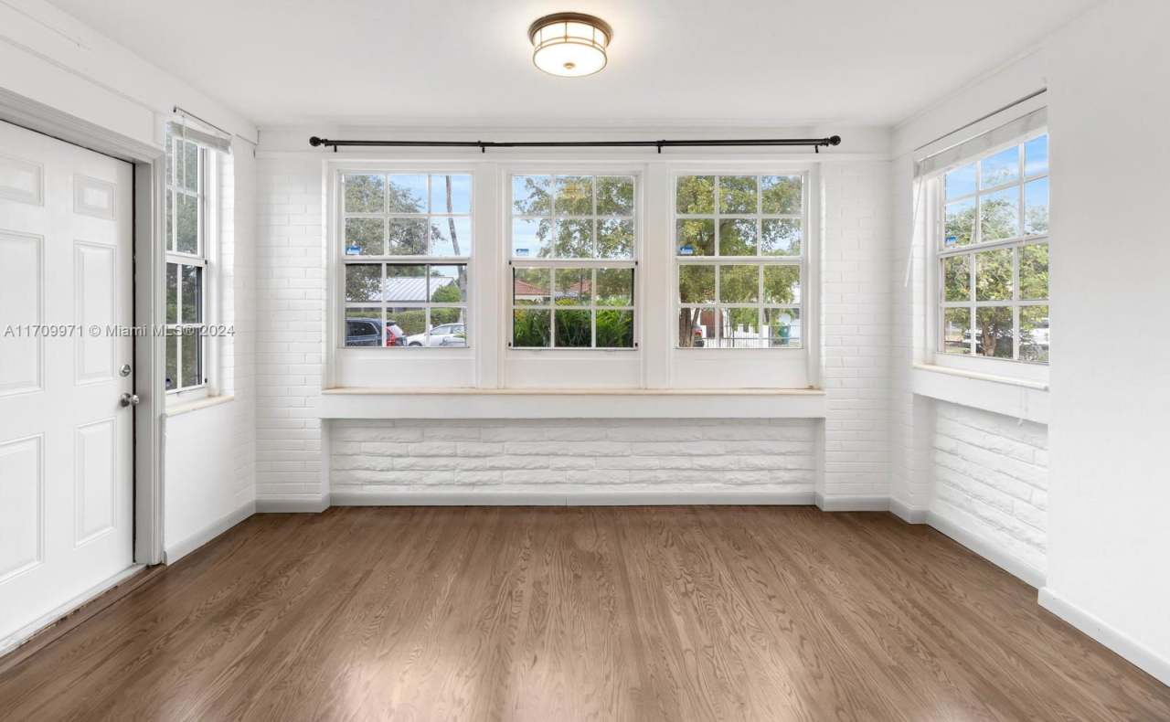 5260 Southwest 5th Terrace