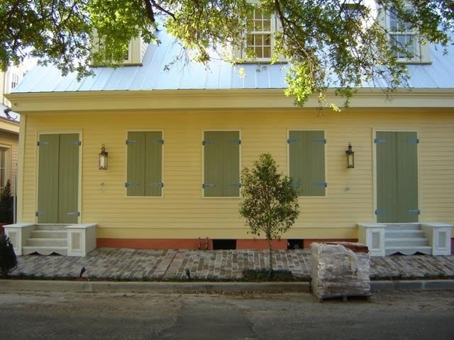 3027 CHESTNUT Street