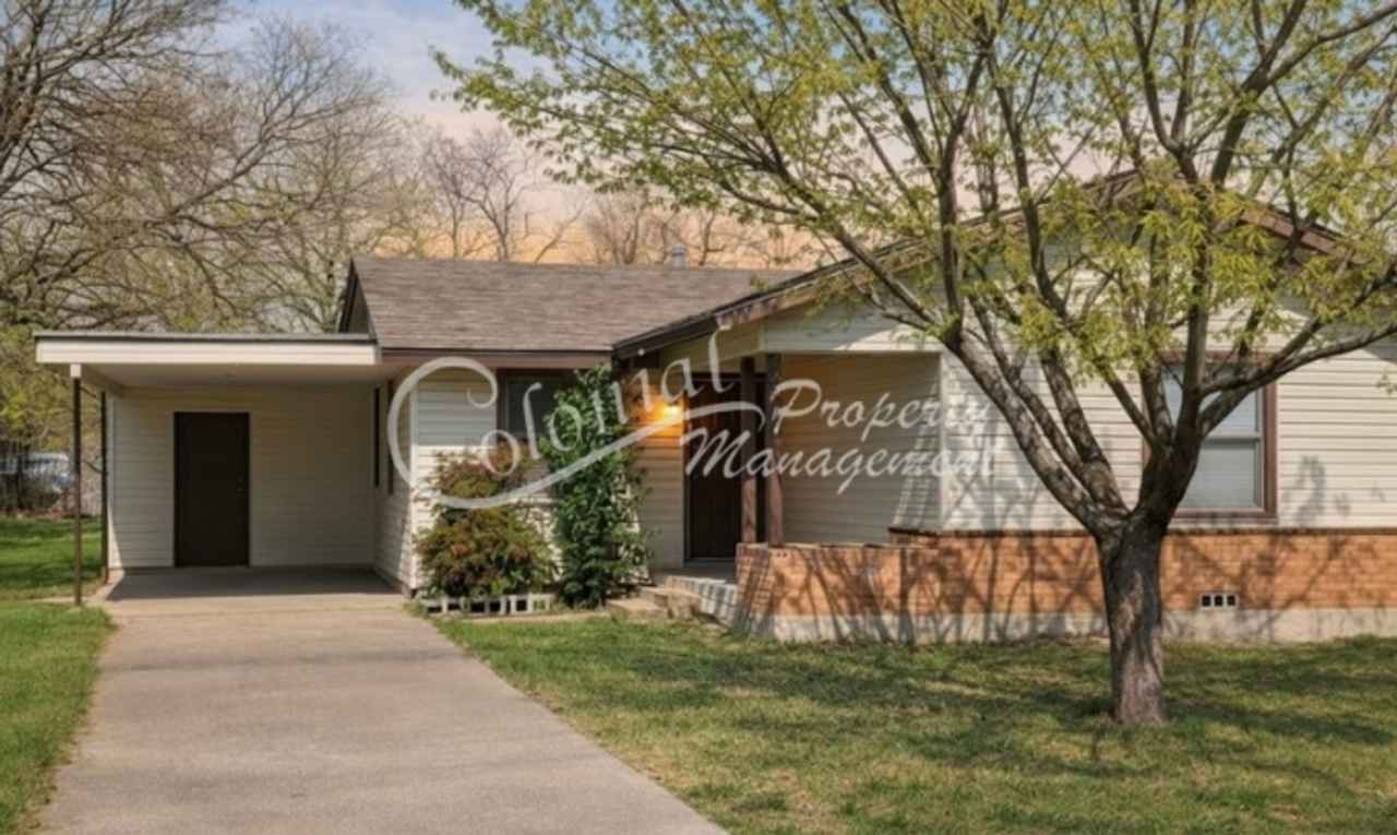 3 BED / 1.5 Bath AVAILABLE END OF JANUARY