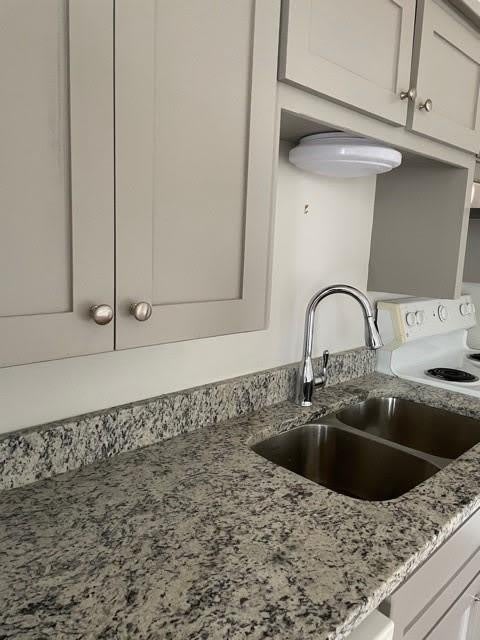 1003 S Houston Street