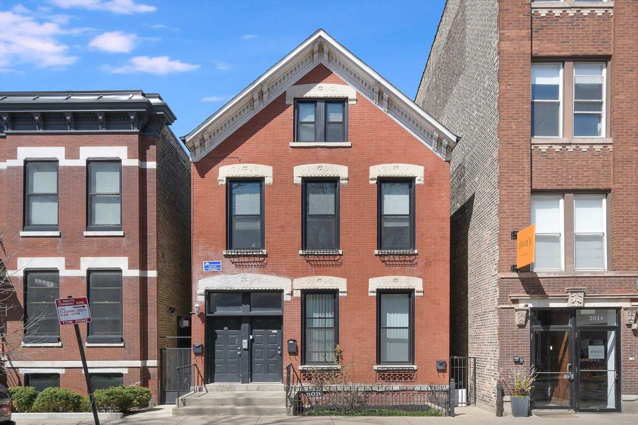 2016 West Wabansia Avenue