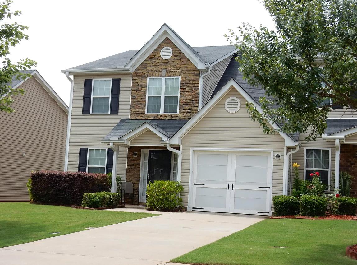 5000 Village Run Drive