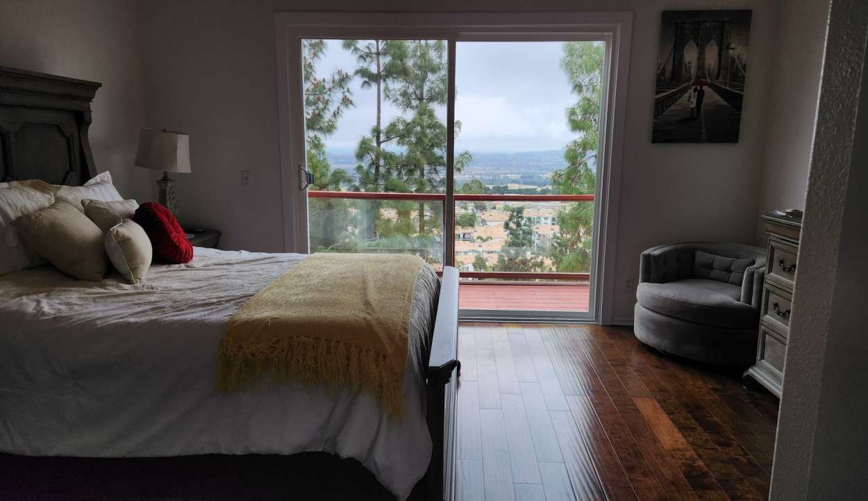 Beautiful Home in Prestigious Aliso Viejo – Available Now!