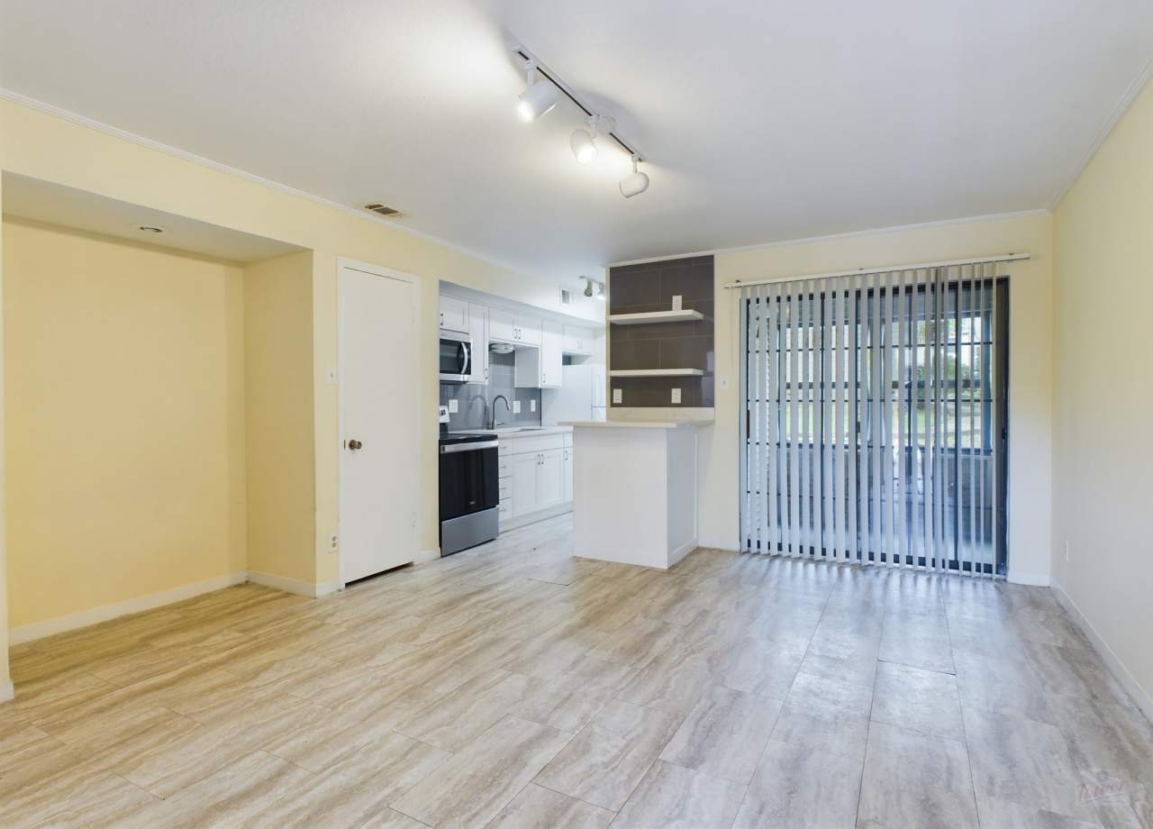 1510 W North Loop Blvd Apt 1016