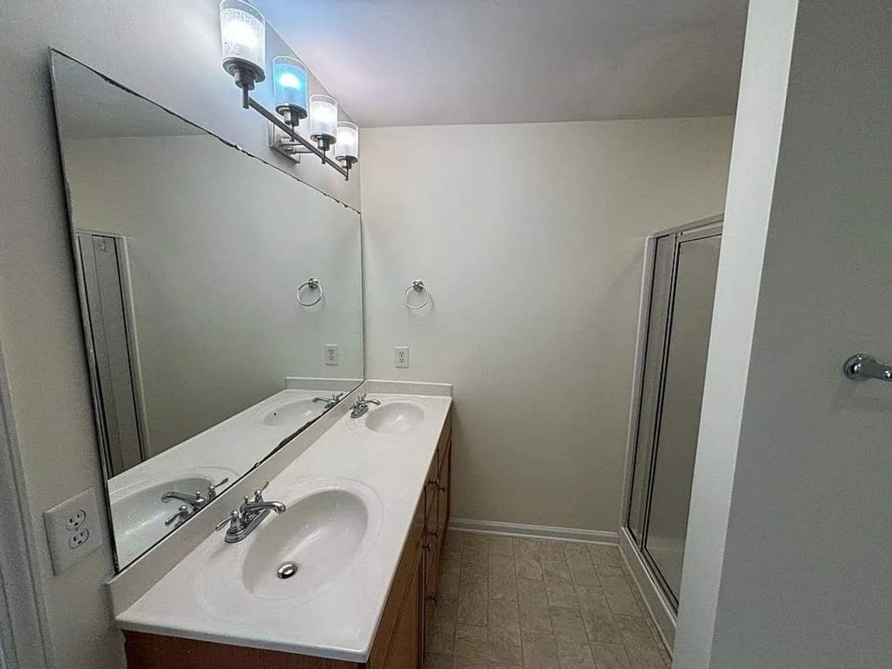 Room in 3 Bedroom Home at Sunny Cove Dr