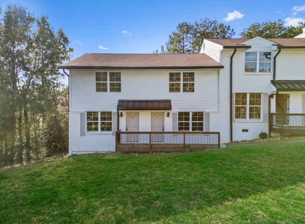 400 Gallery Lane - C8