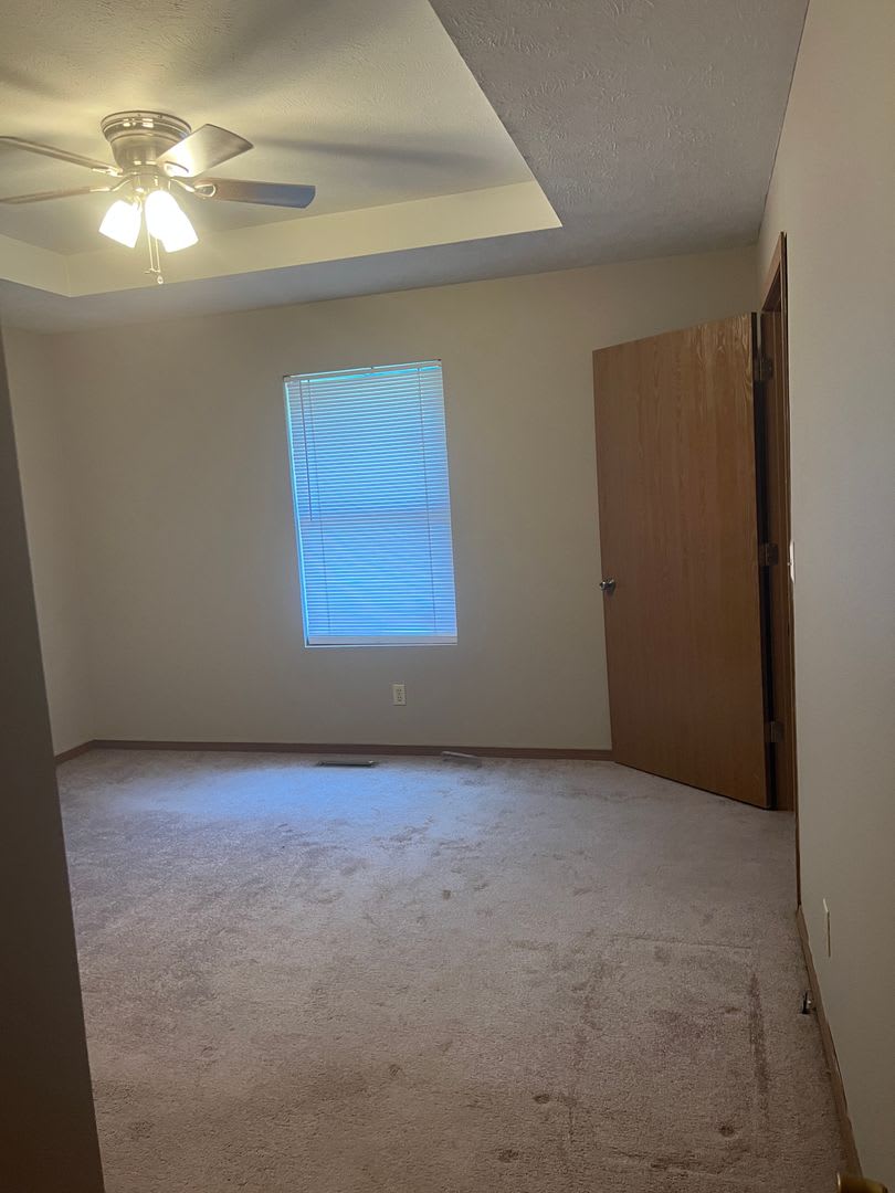 3 bedroom/1.5 bathrooms