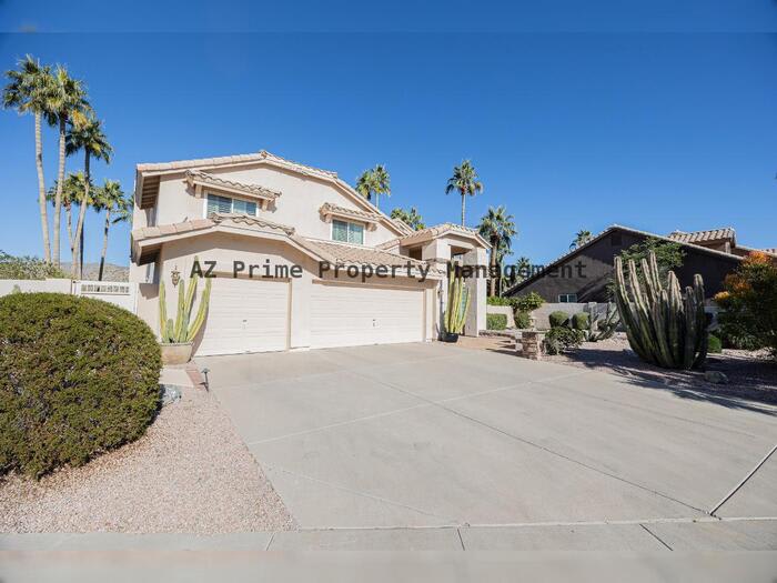 1902 East Briarwood Terrace