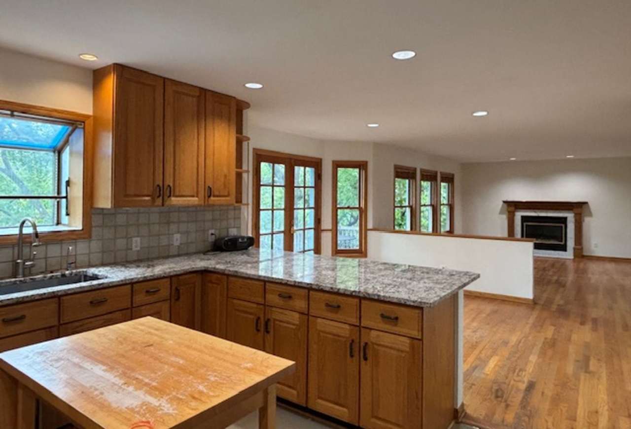 Spacious 4 BR/4 BA Single-Family Home in a Beautiful Wayzata/Minnetonka Neighborhood!