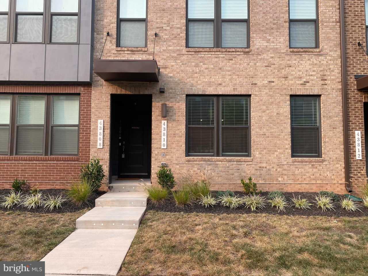 43808 MIDDLEWAY Terrace