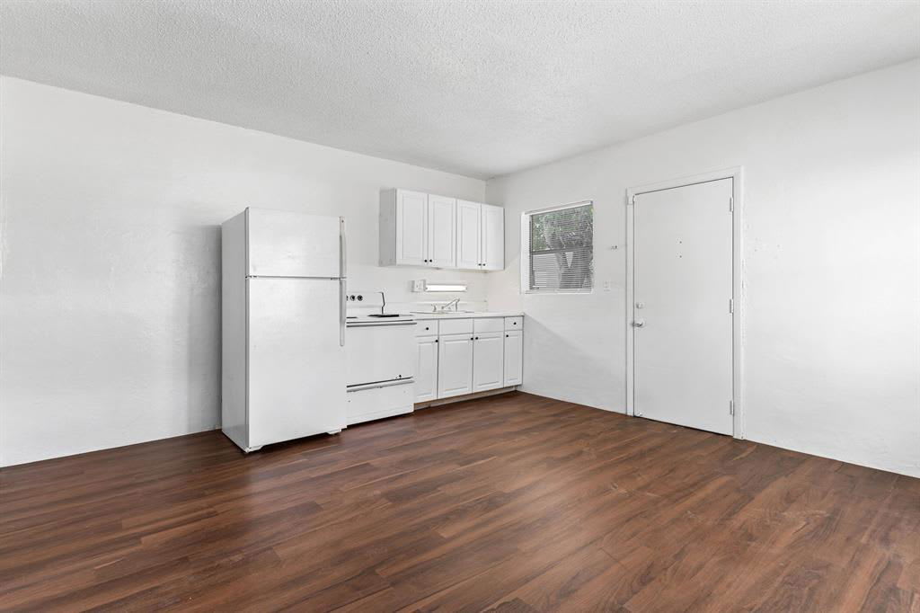 271 Southwest 1st Street