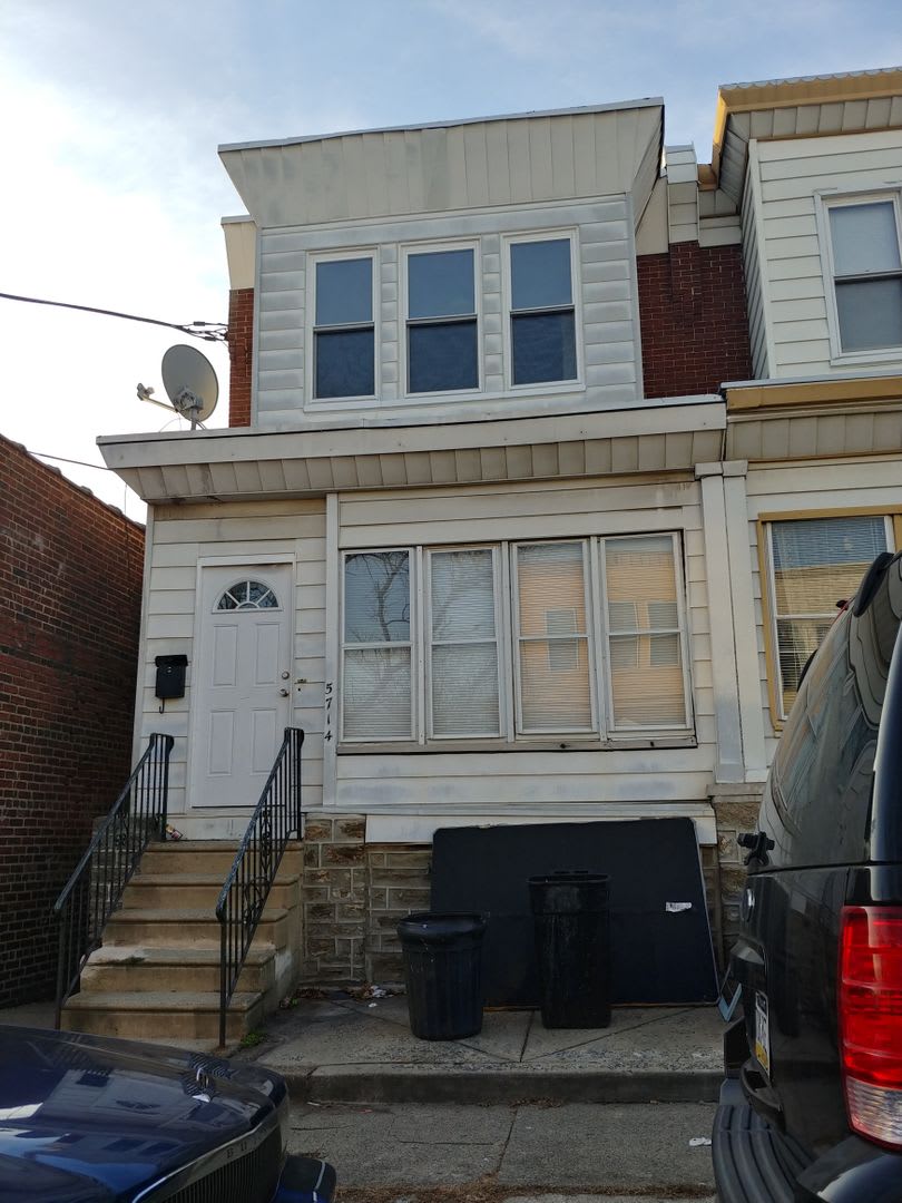 Modern  Comfortable Lawncrest home-North East Philadelphia