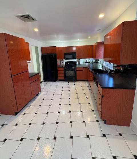 1500 Kennelworth Ave