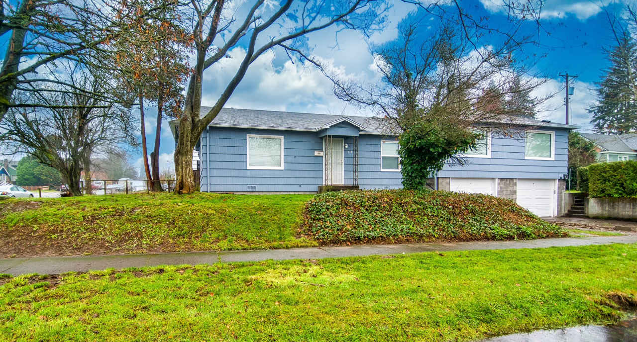 618 East 43rd Street