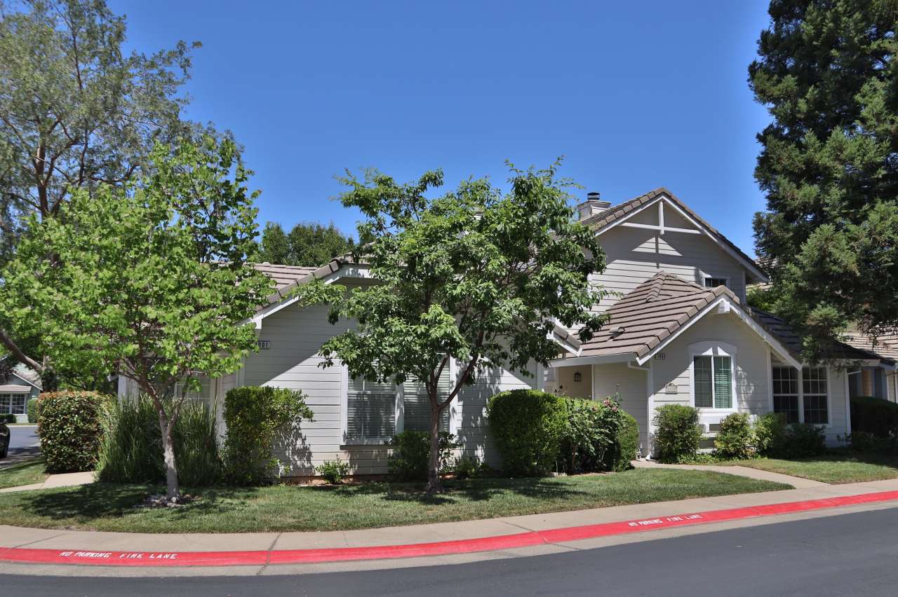 1001 Meadowbridge Drive