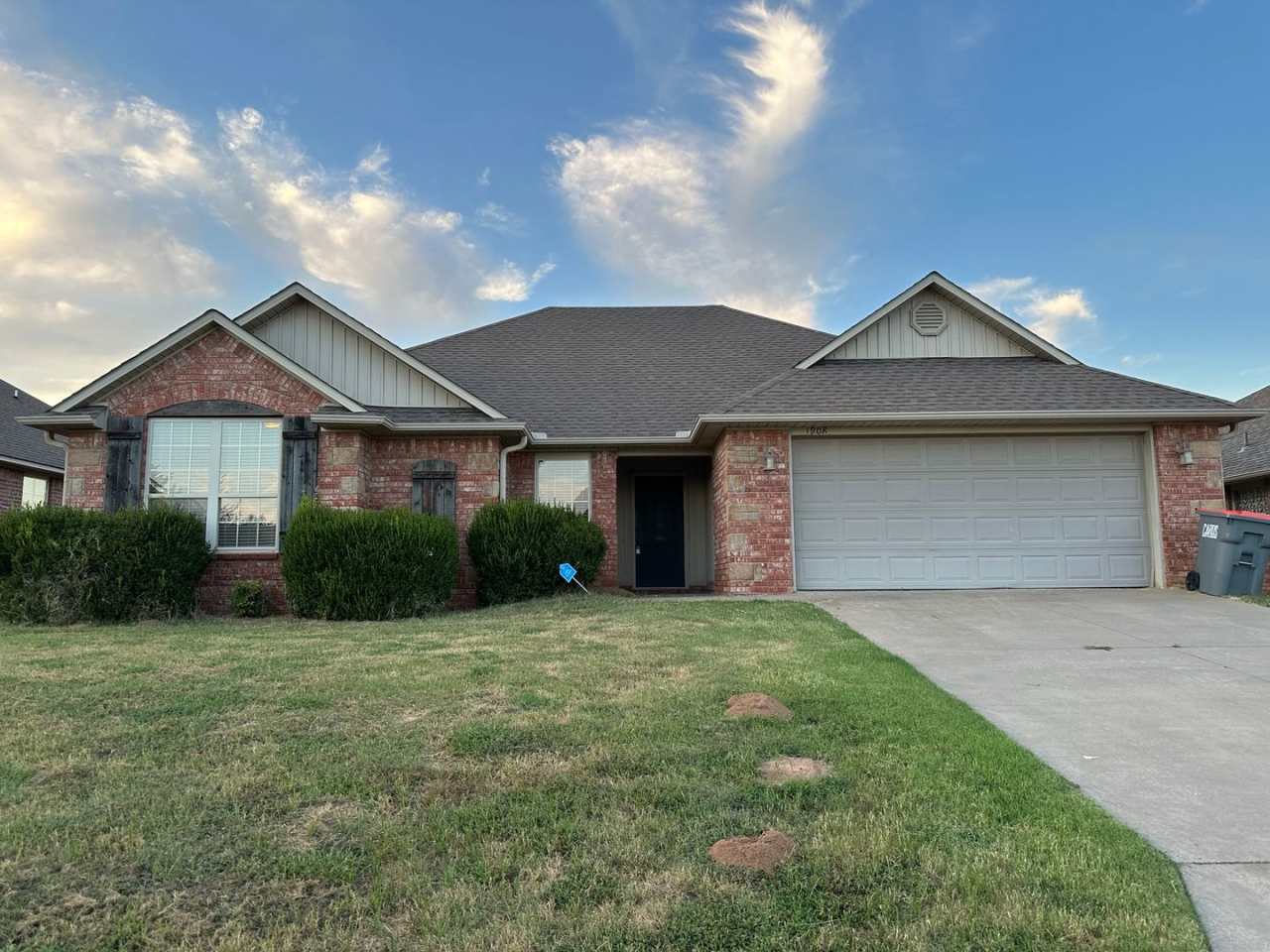 Spacious Elegance: Your Dream 3 Bed, 2 Bath Home with a Cozy Fireplace and 2-Car Garage!