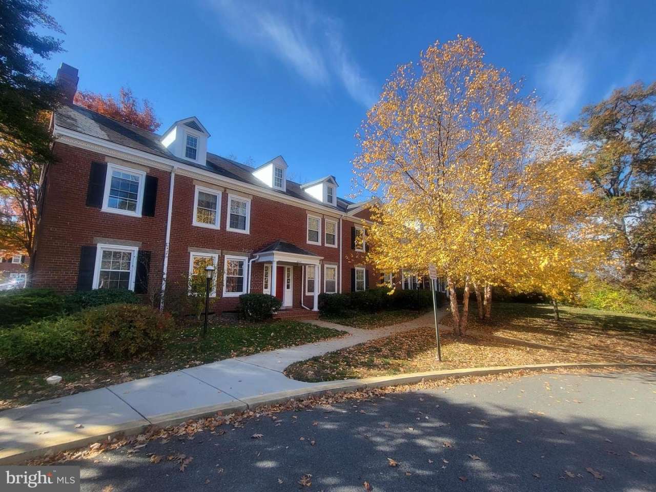 3279 S STAFFORD ST #B1