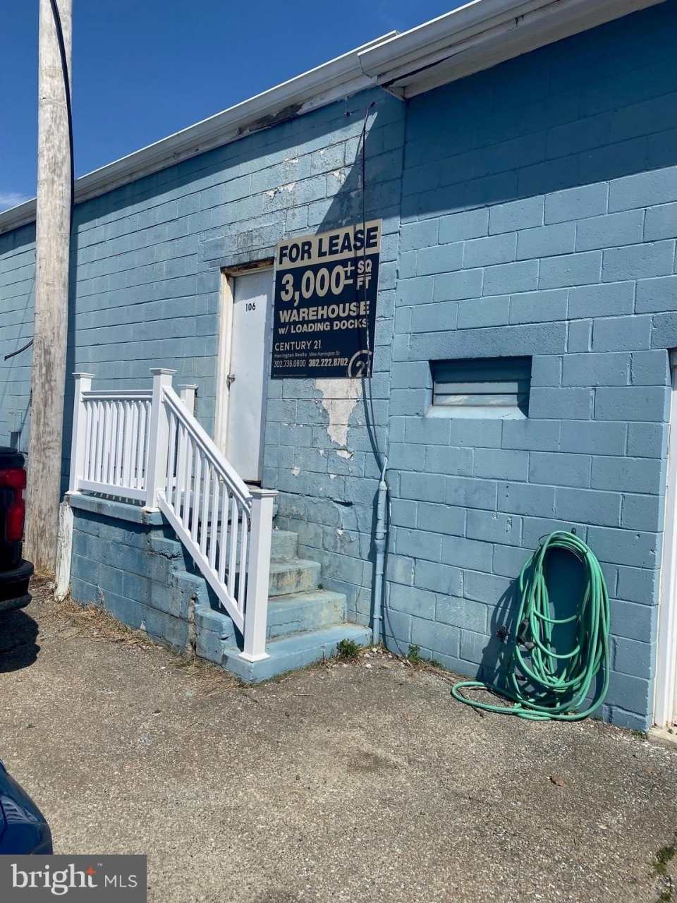 621 W DIVISION Street